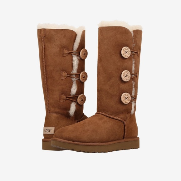 UGG Shoes - UGG Women Bailey Button Boots Size 8